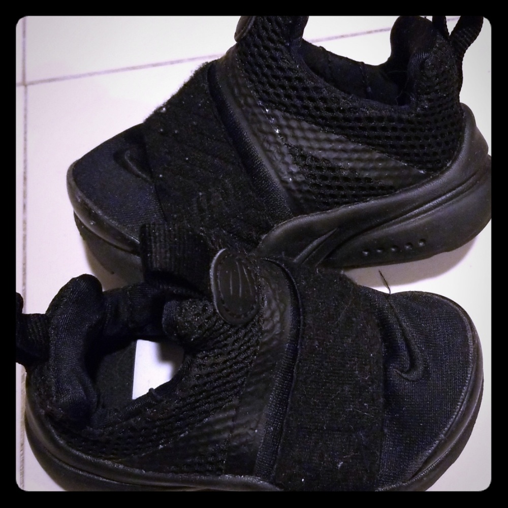 Cute Nike shoe for toddler !!